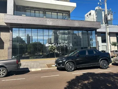 Sala Comercial para alugar, 350m² no Centro, Toledo