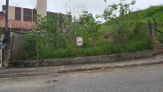 Lote/Terreno à venda, 300m² no Vila Trujillo, Sorocaba