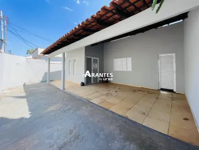 Casa com 3 Quartos à venda, 168m² no Planalto, Uberlândia