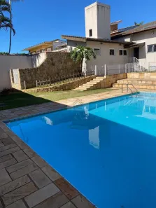 Casa com 3 Quartos para alugar, 371m² no Samambaia Parque Residencial, Atibaia