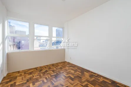 Sala Comercial à venda, 56m² no Centro, Curitiba
