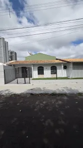 Imóvel Comercial com 9 Quartos para alugar, 150m² no Vila Fujita, Londrina