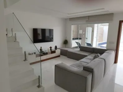 Casa de Condomínio com 5 Quartos para alugar, 304m² no Vargem Grande, Rio de Janeiro