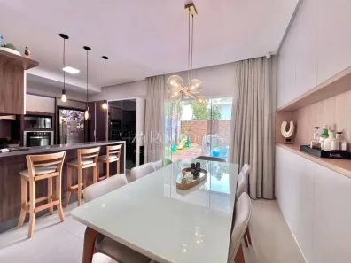 Sobrado com 3 Quartos à venda, 157m² no Ressacada, Itajaí
