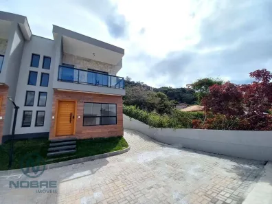 Casa com 3 Quartos à venda, 139m² no Golfe, Teresópolis