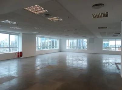 Ponto Comercial para alugar, 157m² no Cidade Monções, São Paulo