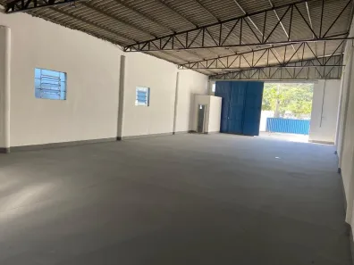 Galpão/Depósito/Armazém à venda, 400m² no Costeira do Pirajubaé, Florianópolis