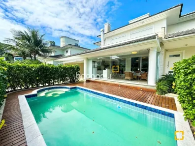 Casa de Condomínio com 3 Quartos à venda, 381m² no Cacupé, Florianópolis