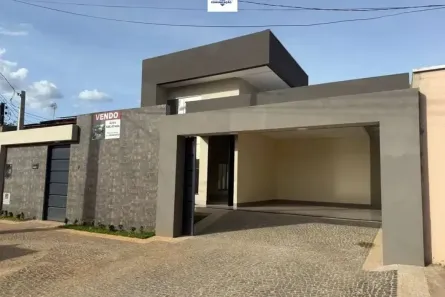 Casa com 3 Quartos à venda, 185m² no Plano Diretor Sul, Palmas
