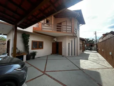Casa com 3 Quartos à venda, 140m² no Barra da Lagoa, Florianópolis