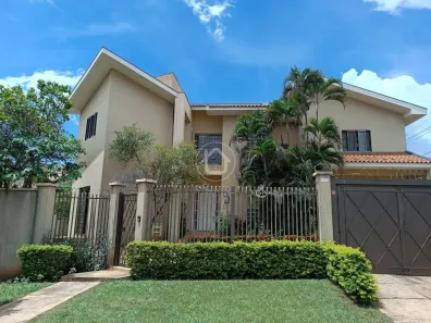 Sobrado com 4 Quartos à venda, 310m² no Jardim São Lourenço, Campo Grande