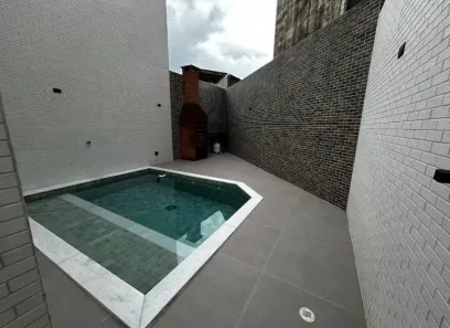 Sobrado com 3 Quartos à venda, 160m² no Embaré, Santos