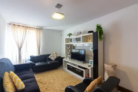 Casa com 3 Quartos à venda, 137m² no Jardim D'Abril, Osasco