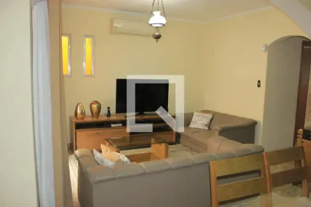 Casa com 2 Quartos para alugar, 160m² no Jardim Pinhal, Guarulhos