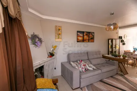 Casa com 2 Quartos à venda, 115m² no Laranjal, Pelotas