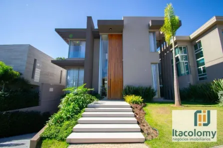 Casa de Condomínio com 4 Quartos para alugar, 822m² no Tamboré, Santana de Parnaíba