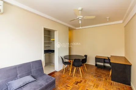 Apartamento com 1 Quarto para alugar, 76m² no Independência, Porto Alegre