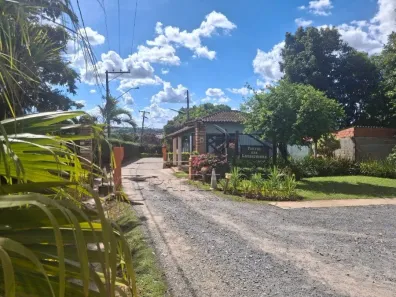 Fazenda/Sítio com 4 Quartos à venda, 269m² no Jardim Santa Rosália, Sorocaba