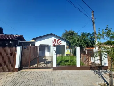 Casa com 2 Quartos para alugar, 147m² no Harmonia, Canoas