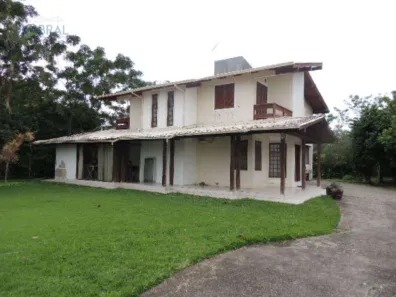 Casa com 3 Quartos para alugar, 318m² no Centro, Palhoça
