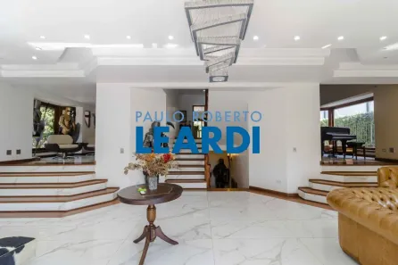 Casa com 4 Quartos à venda, 810m² no Jardim Guedala, São Paulo
