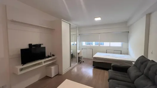 Apartamento com 1 Quarto para alugar, 32m² no Centro, Curitiba
