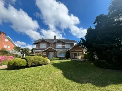 Casa com 4 Quartos à venda, 269m² no Laje de Pedra, Canela