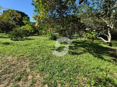 Fazenda/Sítio com 8 Quartos à venda, 450m² no Rio do Ouro, Niterói