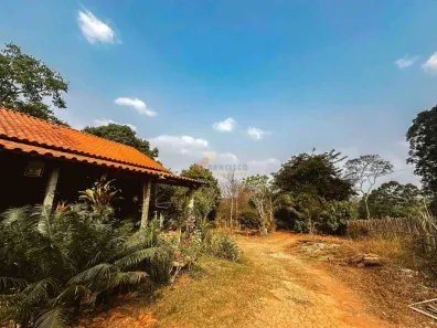 Fazenda/Sítio com 3 Quartos à venda, 250m² no Área Rural de Divinópolis, Divinópolis