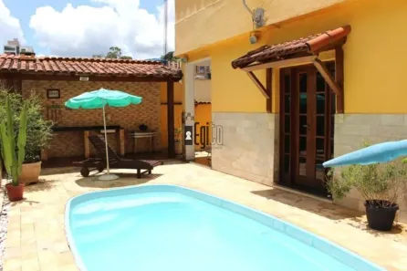 Casa com 8 Quartos à venda, 497m² no São Mateus, Juiz de Fora