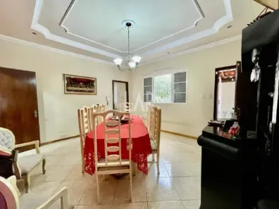 Casa com 3 Quartos à venda, 253m² no Castelo, Belo Horizonte