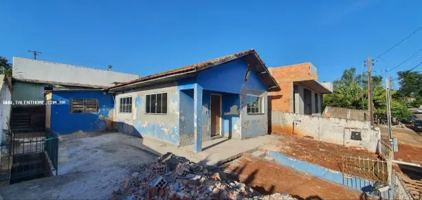 Casa com 3 Quartos à venda, 300m² no Novo Bandeirantes, Cambé