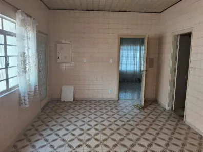 Casa com 3 Quartos à venda, 300m² no Centro, Taubaté
