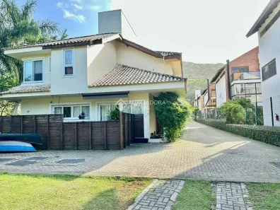 Casa de Condomínio com 4 Quartos à venda, 165m² no Lagoa da Conceição, Florianópolis