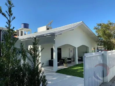 Imóvel Comercial com 7 Quartos à venda, 303m² no Canasvieiras, Florianópolis