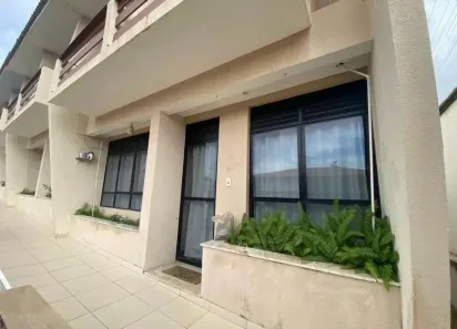 Casa de Condomínio com 4 Quartos para alugar, 240m² no Araçagi, São Luís