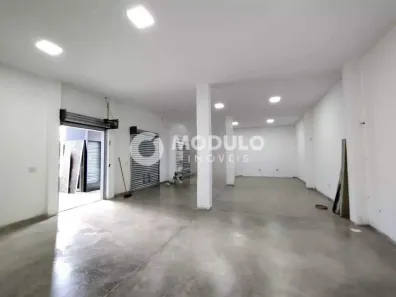 Sala Comercial para alugar, 28m² no Jardim Brasília, Uberlândia