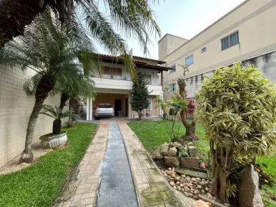 Casa com 2 Quartos à venda, 230m² no Areias, Camboriú