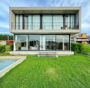 Casa de Condomínio com 6 Quartos à venda, 400m² no Interlagos, Vila Velha