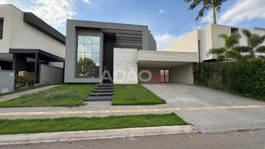 Casa de Condomínio com 3 Quartos à venda, 235m² no Residencial Goiânia Golfe Clube, Goiânia