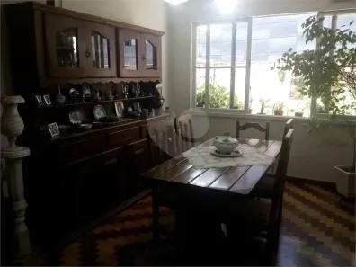 Apartamento com 3 Quartos à venda, 144m² no Floresta, Porto Alegre