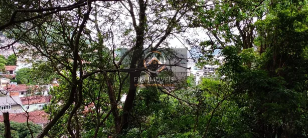 Lote/Terreno à venda, 450m² no Charitas, Niterói