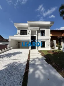 Casa de Condomínio com 4 Quartos à venda, 265m² no Alphaville, Santana de Parnaíba