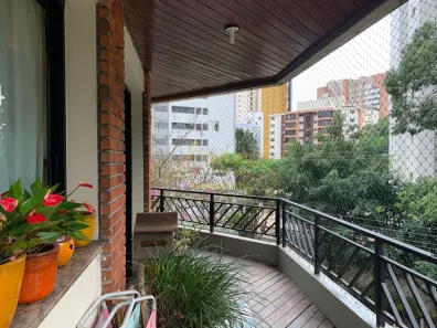 Apartamento com 4 Quartos para alugar, 238m² no Vila Suzana, São Paulo