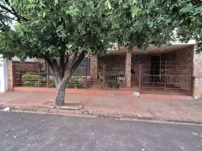 Casa com 4 Quartos à venda, 209m² no Jardim Aparecida, Pontal