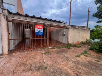 Casa com 3 Quartos para alugar, 150m² no Amaro, Londrina