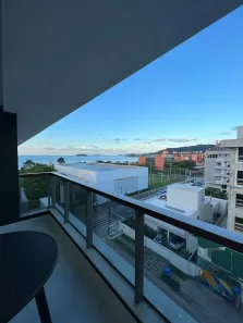 Apartamento com 3 Quartos para alugar, 160m² no Jurerê, Florianópolis