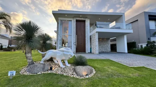 Casa de Condomínio com 5 Quartos à venda, 348m² no XANGRI-LÁ, Xangri-lá