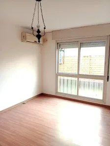 Apartamento com 2 Quartos para alugar, 80m² no Passo da Areia, Porto Alegre