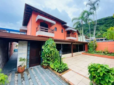 Sobrado com 5 Quartos à venda, 350m² no Bairro de Juquehy, São Sebastião